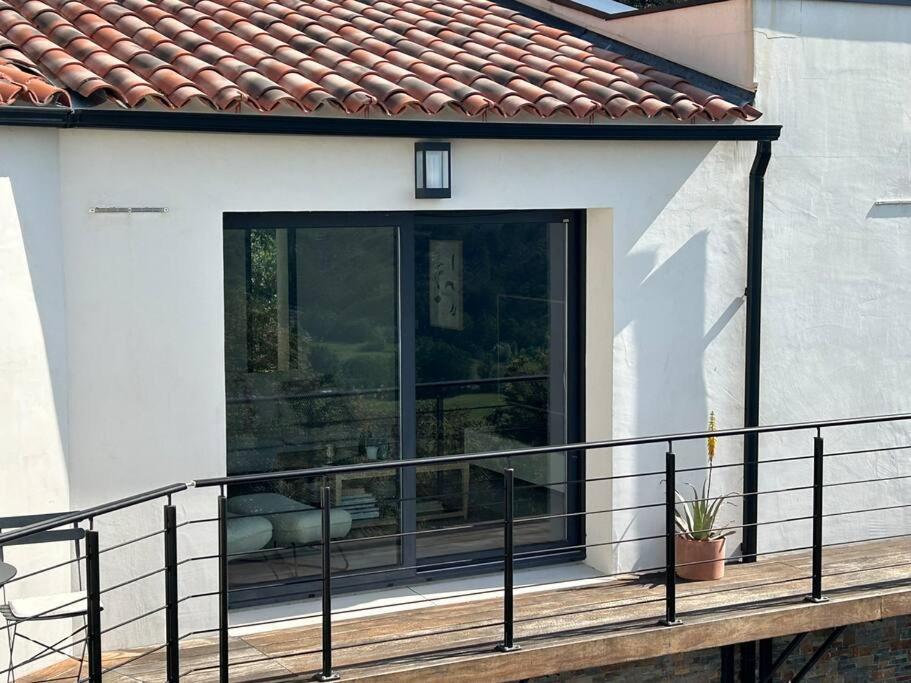 Belle Maison Contemporaine Ampus Esterno foto
